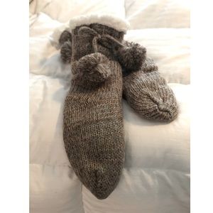 Pom Pom slipper socks